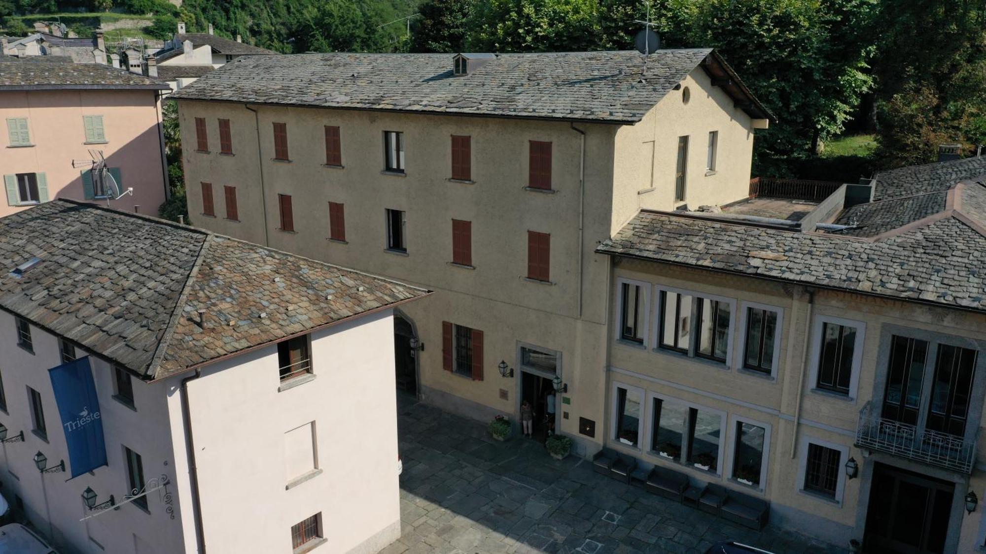 Hotel Trieste Morbegno Exterior foto